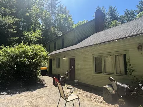 21 Albin Rd, Bow, NH 03304