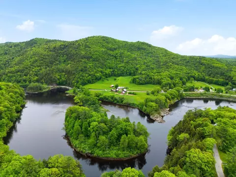 120 Monroe Rd, Bath, NH 03740