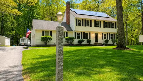 27 Winslow Farm Rd, Hudson, NH 03051