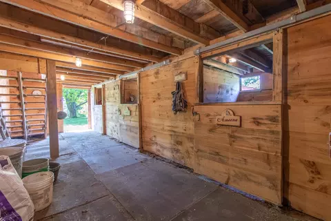 Entry Way - 736 Pleasant St, Newport, VT 05855 photo 1 of 1