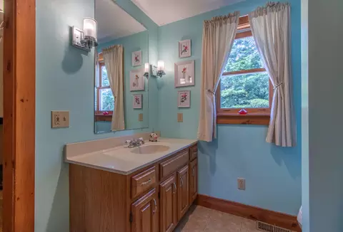 Bath - 736 Pleasant St, Newport, VT 05855 photo 3 of 5