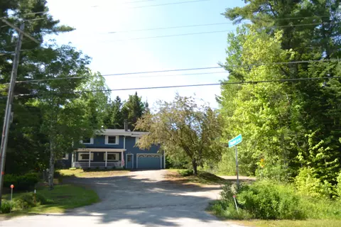 25 Woodland Dr, Jay, VT 05859