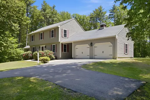 4 Blevens Dr, Concord, NH 03301