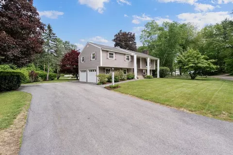 2 Harding Rd, Portsmouth, NH 03801