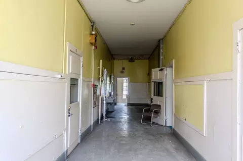 Entry Way - 199 Summer St, Springfield, VT 05156 photo 2 of 2