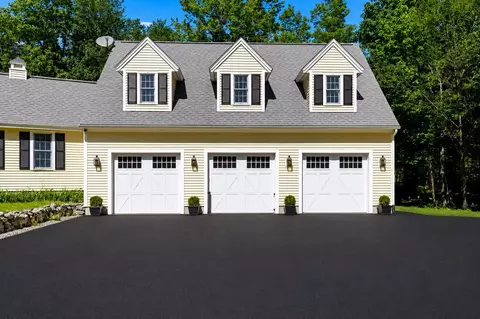 Exterior - 302 Forest Rd, Lyndeborough, NH 03082 photo 3 of 16