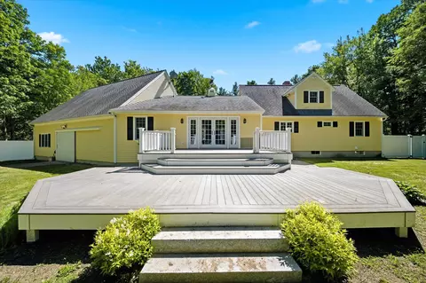 Exterior - 302 Forest Rd, Lyndeborough, NH 03082 photo 7 of 16