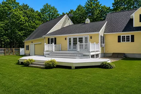 Exterior - 302 Forest Rd, Lyndeborough, NH 03082 photo 4 of 16