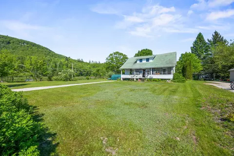 44 Alpine St, Gorham, NH 03581