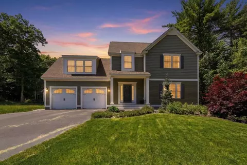 18 Hawthorne Dr, Auburn, NH 03032