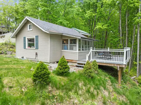 102 Highland St, Plymouth, NH 03264