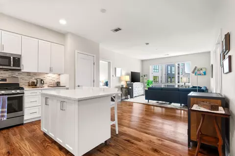 3531 Washington St #304, Boston, MA 02130