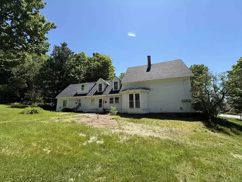 170 S Main St, Newport, NH 03773