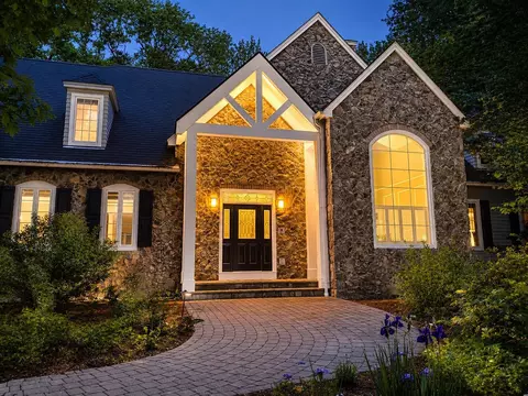 115 Odiorne Point Rd, Portsmouth, NH 03801