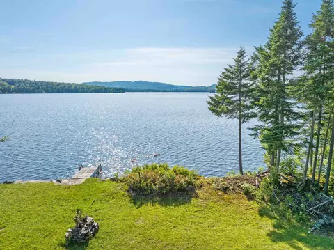 221 Beach Rd, Pittsburg, NH 03592