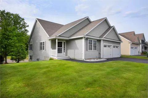 125 Brody Ln, Hudson, NH 03051