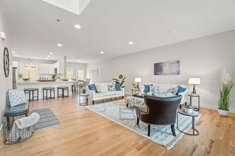 71 Driftwood Cir #27, Sandown, NH 03873
