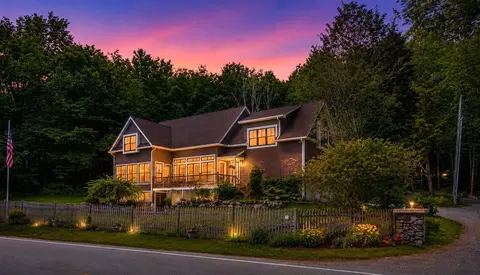 9 Ice House Rd, New London, NH 03257