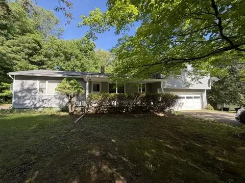 22 Lawrence Hts, Jericho, VT 05465