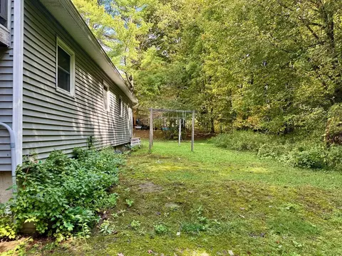Exterior - 22 Lawrence Hts, Jericho, VT 05465 photo 11 of 13