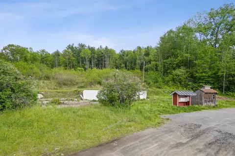 5894 Vt Rt 14, Royalton, VT 05068
