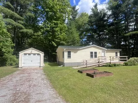 137 Tamarack Ln, Pittsford, VT 05763