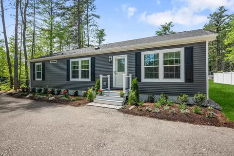 30 Vachon Dr, Wakefield, NH 03830