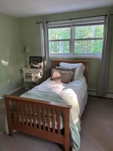Bedroom - 45 Blossom Rd, Windham, NH 03087 photo 11 of 12