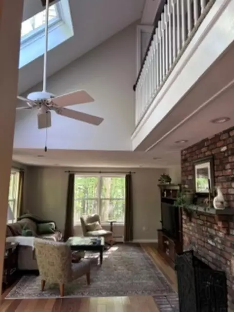 Entry Way - 45 Blossom Rd, Windham, NH 03087 photo 1 of 3