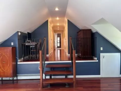 Entry Way - 45 Blossom Rd, Windham, NH 03087 photo 3 of 3
