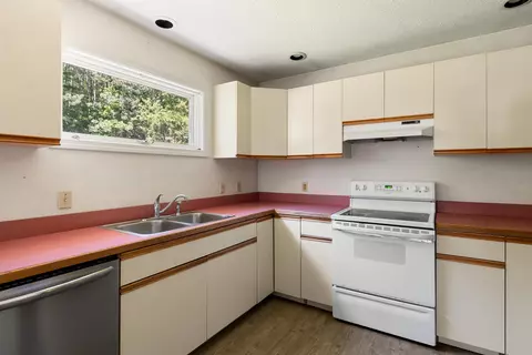 Kitchen - 219 Cedar Dr, Sheldon, VT 05483 photo 4 of 6