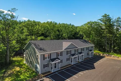 7 River St #3, Milton, VT 05468