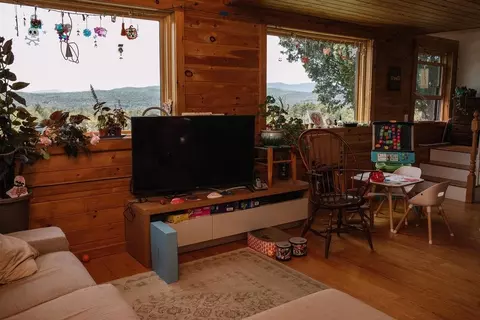 Living - 2113 Max Gray Rd, Calais, VT 05667 photo 5 of 6