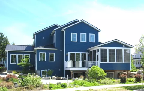 225 Midland Ave, South Burlington, VT 05403