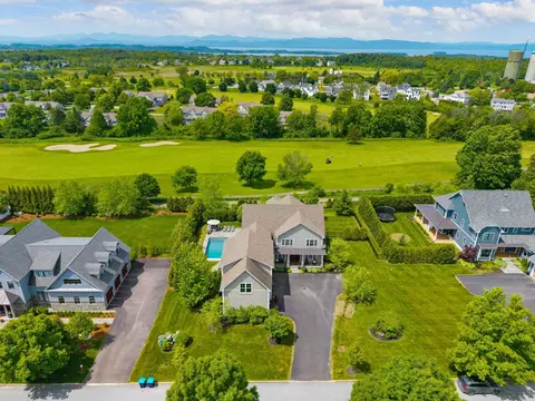 451 Golf Course Rd, South Burlington, VT 05403