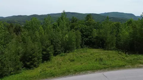 20 Appletree Ln, Richmond, VT 05477
