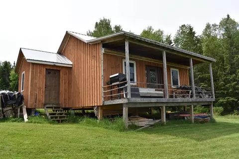 Exterior - 752 Cook Rd, Barton, VT 05822 photo 6 of 10