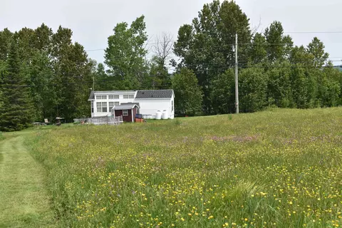 Exterior - 752 Cook Rd, Barton, VT 05822 photo 2 of 10