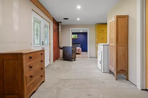 Entry Way - 198 Brackett Rd, Fairlee, VT 05045 photo 4 of 5