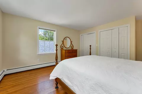 Bedroom - 25 Wolfeboro Rd, Hanover, NH 03755 photo 6 of 6