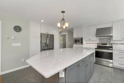 Kitchen - 25 Wolfeboro Rd, Hanover, NH 03755 photo 1 of 5