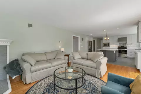 Living - 25 Wolfeboro Rd, Hanover, NH 03755 photo 2 of 3