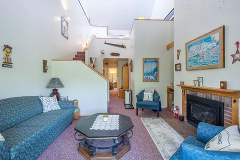 161 Mountainside Dr #18, Warren, VT 05674
