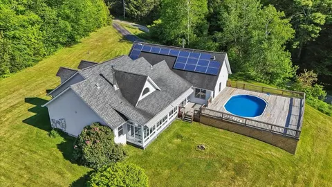 40 Brookside Ln, Hinesburg, VT 05461