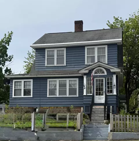 25 Laurel St, Berlin, NH 03570