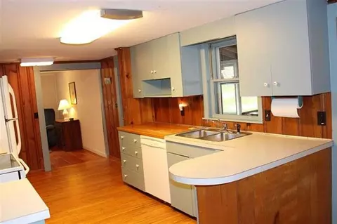 Kitchen - 270 E Side Dr, Concord, NH 03301 photo 1 of 2