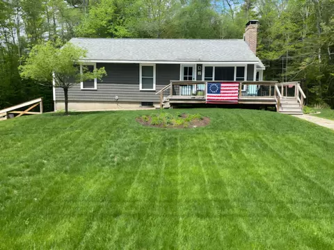 35 King Arthur Ln, Bristol, NH 03222