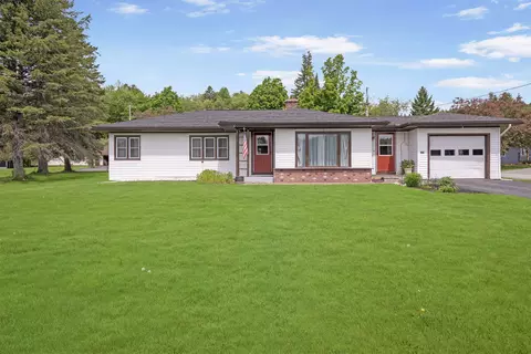409 Christian Hill Rd, Canaan, VT 05903