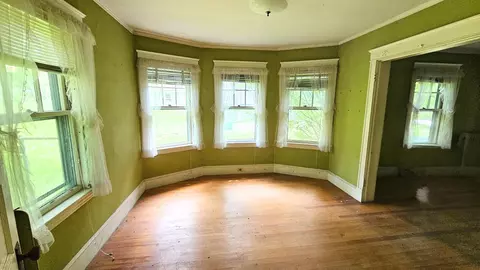 Living - 17 Clement Rd, Springfield, VT 05156 photo 2 of 2