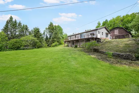 25 Lake Francis Dr, Pittsburg, NH 03592